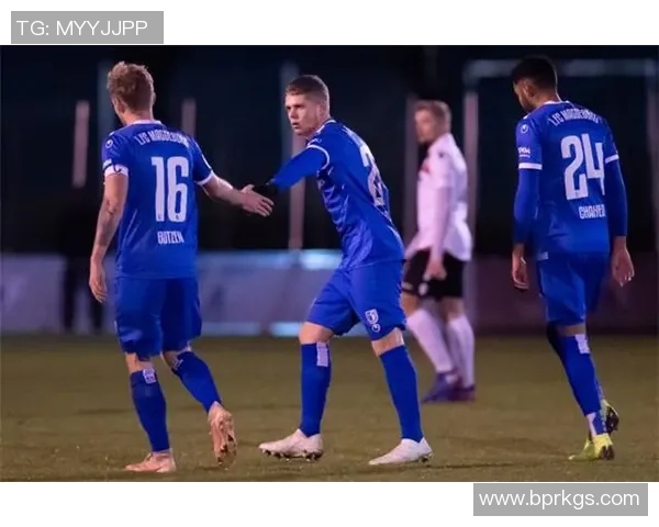 比勒菲尔德与奥厄激战正酣谁能在这场较量中笑到最后